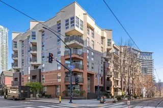 More Details about MLS # 250022279 : 1225 ISLAND AVE UNIT 517