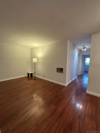 Photo #3: 250022306 Listing