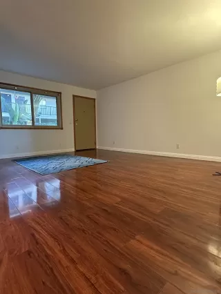 Photo #4: 250022306 Listing