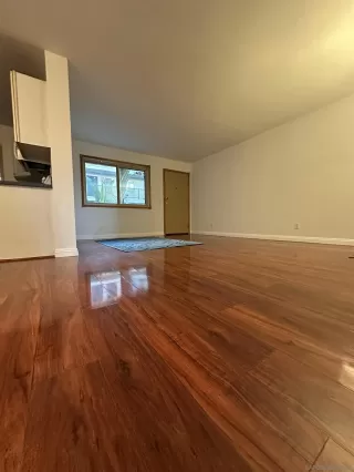 Photo #5: 250022306 Listing