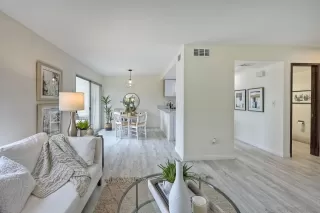 Photo #6: 250022327 Listing 