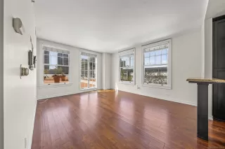 Photo #1: 250022344 Listing 