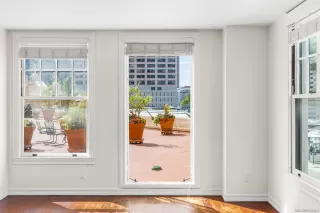 Photo #3: 250022344 Listing 