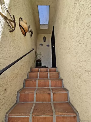 Photo #4: 250022369 Listing