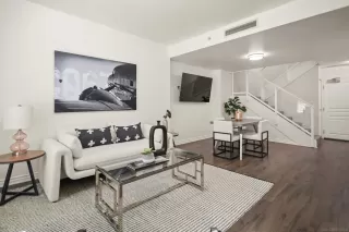 Photo #6: 250022421 Listing 