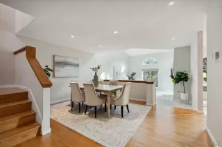 Photo #5: 250022512 Listing