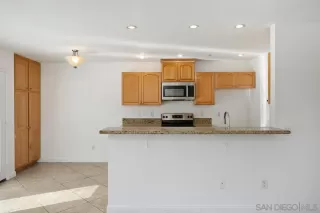 Photo #5: 250022520 Listing