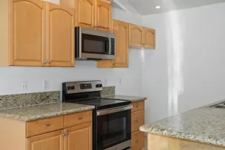 Photo #6: 250022520 Listing