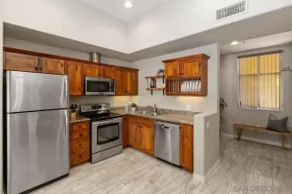 Photo #1: 250022539 Listing