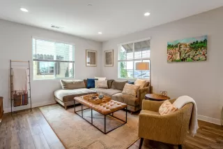 Photo #2: 250022573 Listing