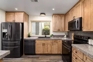 Photo #1: 250022601 Listing