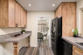 Photo #4: 250022601 Listing