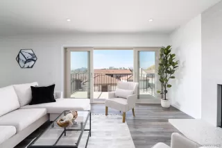 Photo #6: 250022601 Listing