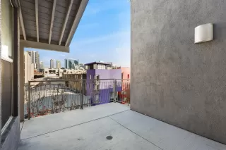 Photo #4: 250022662 Listing