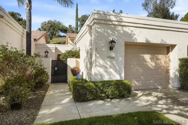 MLS: 250022673 Condo For Sale