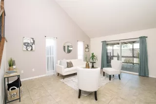 Photo #2: 250022693 Listing