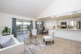 Photo #3: 250022693 Listing