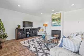 Photo #4: 250022715 Listing