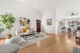 Photo #5: 250022762 Listing