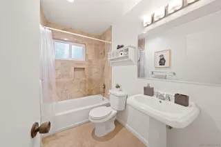 Photo #5: 250022776 Listing