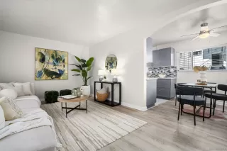 More Details about MLS # 250022798 : 5510 ADELAIDE AVENUE UNIT 4