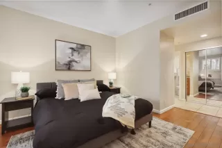 Photo #5: 250022821 Listing