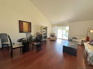 Photo #3: 250022855 Listing