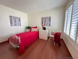 Photo #6: 250022855 Listing