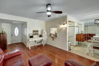 Photo #4: 250022857 Listing 