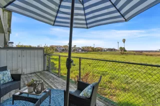 More Details about MLS # 250022874 : 625 13TH STREET UNIT 12