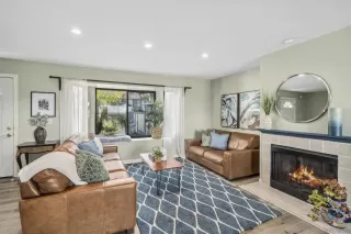 Photo #3: 250022874 Listing