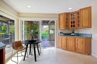 Photo #4: 250022964 Listing