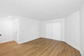 Photo #4: 250022985 Listing 