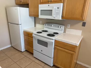 Photo #2: 250023055 Listing