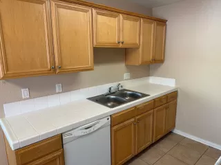 Photo #3: 250023055 Listing