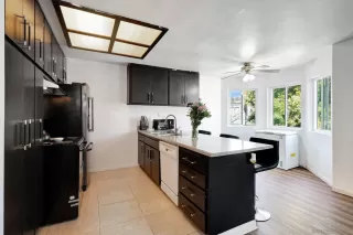 Photo #6: 250023067 Listing