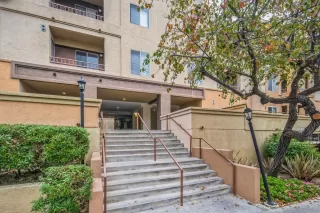 Photo #1: 250023095 Listing