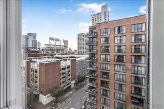 Photo #5: 250023100 Listing