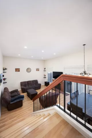 Photo #3: 250023130 Listing