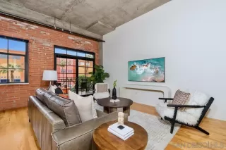 Photo #4: 250023163 Listing