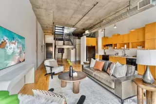 Photo #5: 250023163 Listing