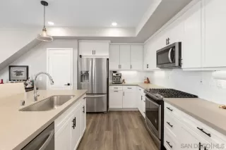 Photo #4: 250023228 Listing