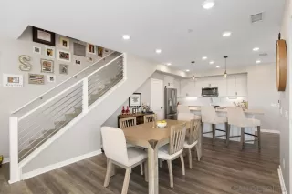 Photo #5: 250023228 Listing