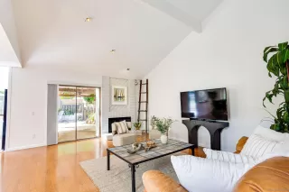 Photo #5: 250023255 Listing 