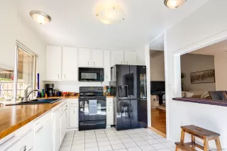 Photo #6: 250023255 Listing 