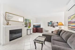 Photo #3: 250023265 Listing