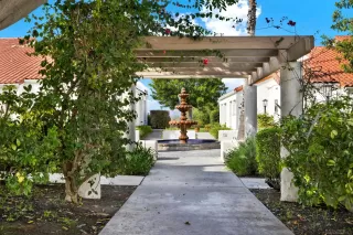 Photo #3: 250023317 Listing