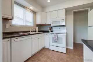 Photo #4: 250023329 Listing 