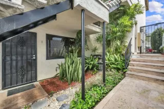 Photo #4: 250023381 Listing