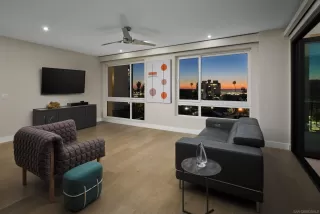 Photo #6: 250023388 Listing